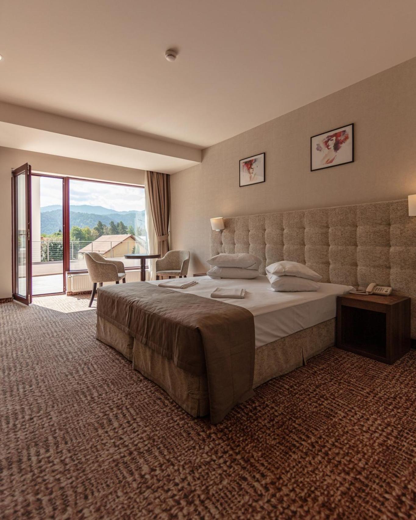 Grand Hotel Belvedere Брашов Екстер'єр фото