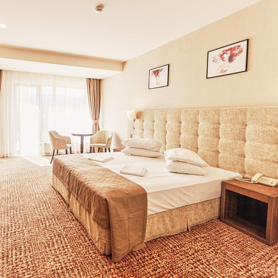 Grand Hotel Belvedere Брашов Екстер'єр фото